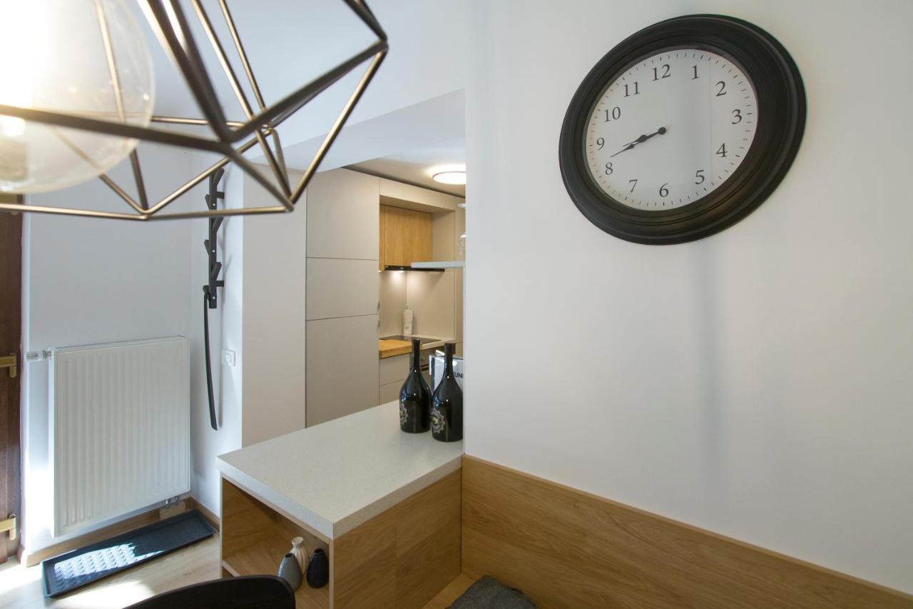 Hat Old Town Designer Apartments Brasov Luaran gambar
