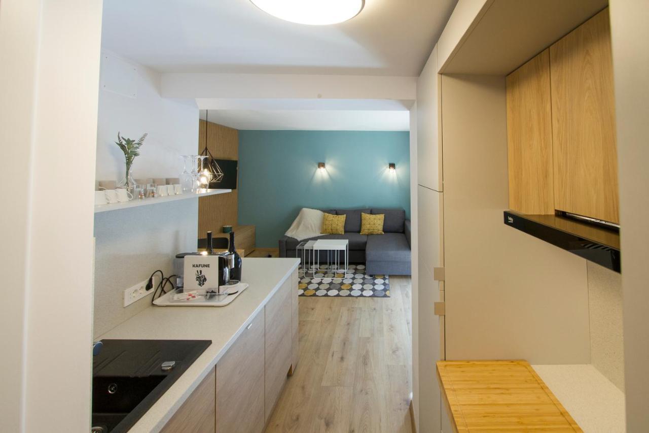 Hat Old Town Designer Apartments Brasov Luaran gambar